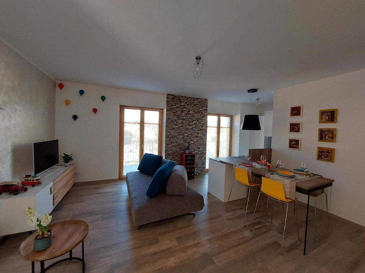La Bougainville - Luxury Apartment Torbole Sul Garda Kültér fotó