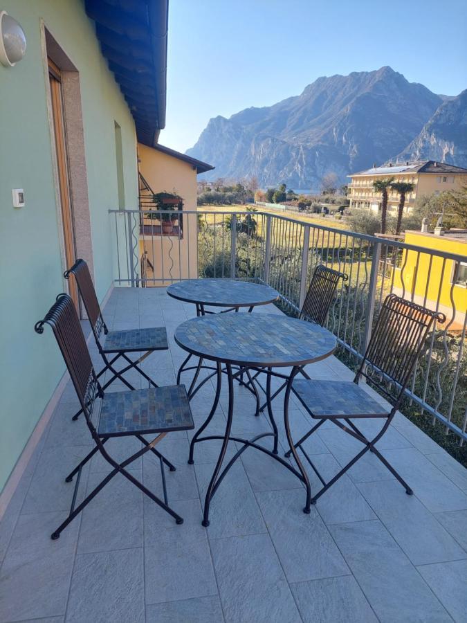 La Bougainville - Luxury Apartment Torbole Sul Garda Kültér fotó
